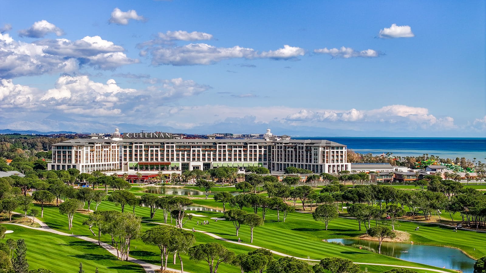 Travel Agents: How to Package & Sell High-Margin Luxury Golf Holidays in 2026/27